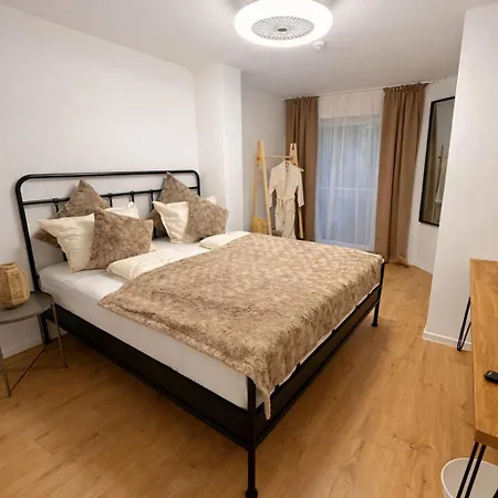 Apartman Madame Plaza *